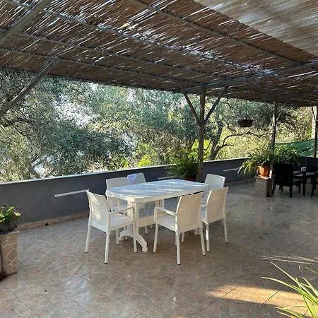 Casa Privata Indipendente * Polisi i Vogel